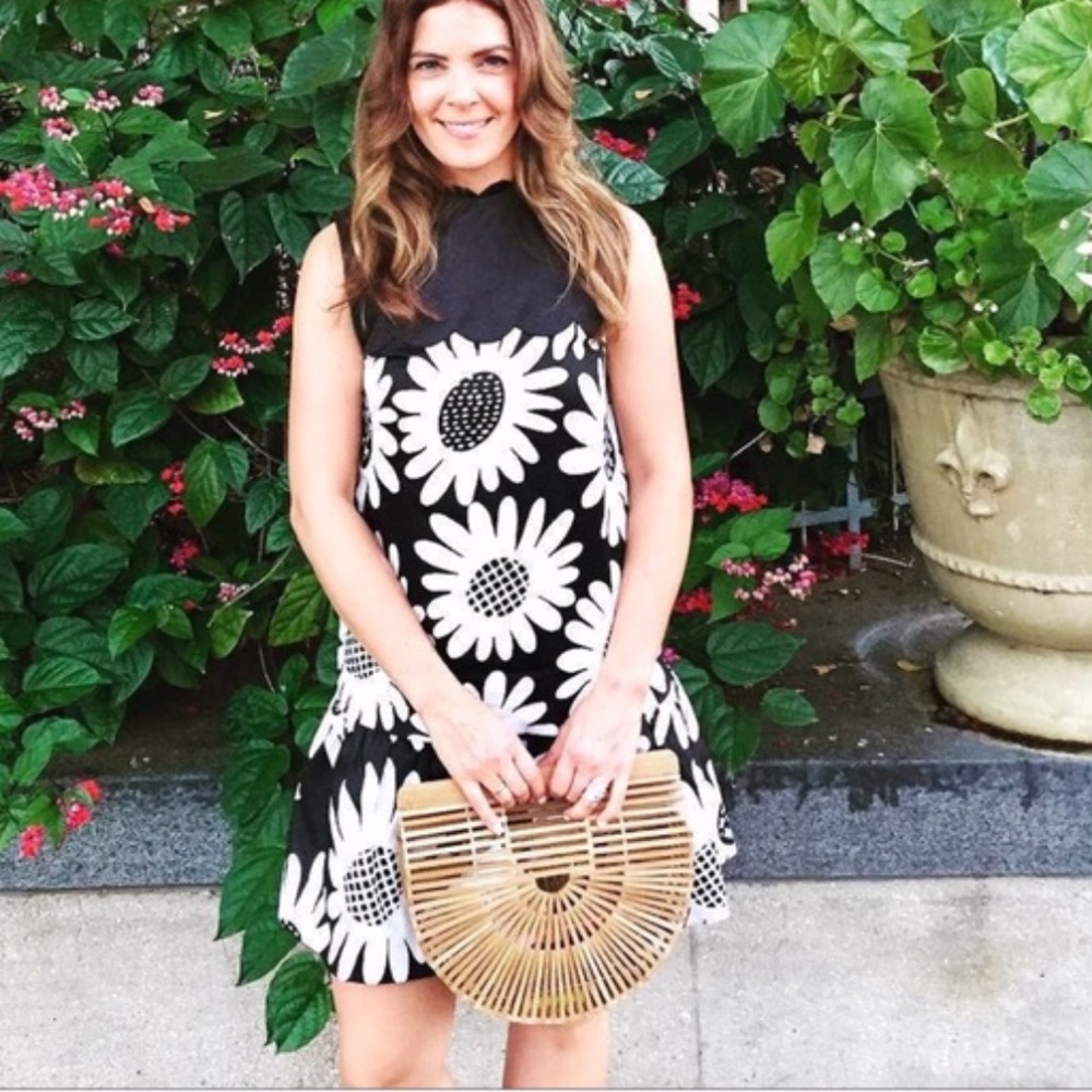 Victoria Beckham L target scalloped daisy dress - Picture 8 of 8